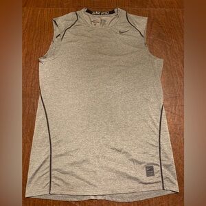 Men’s Nike Heather Gray Sleeveless Performance Tank Size Medium